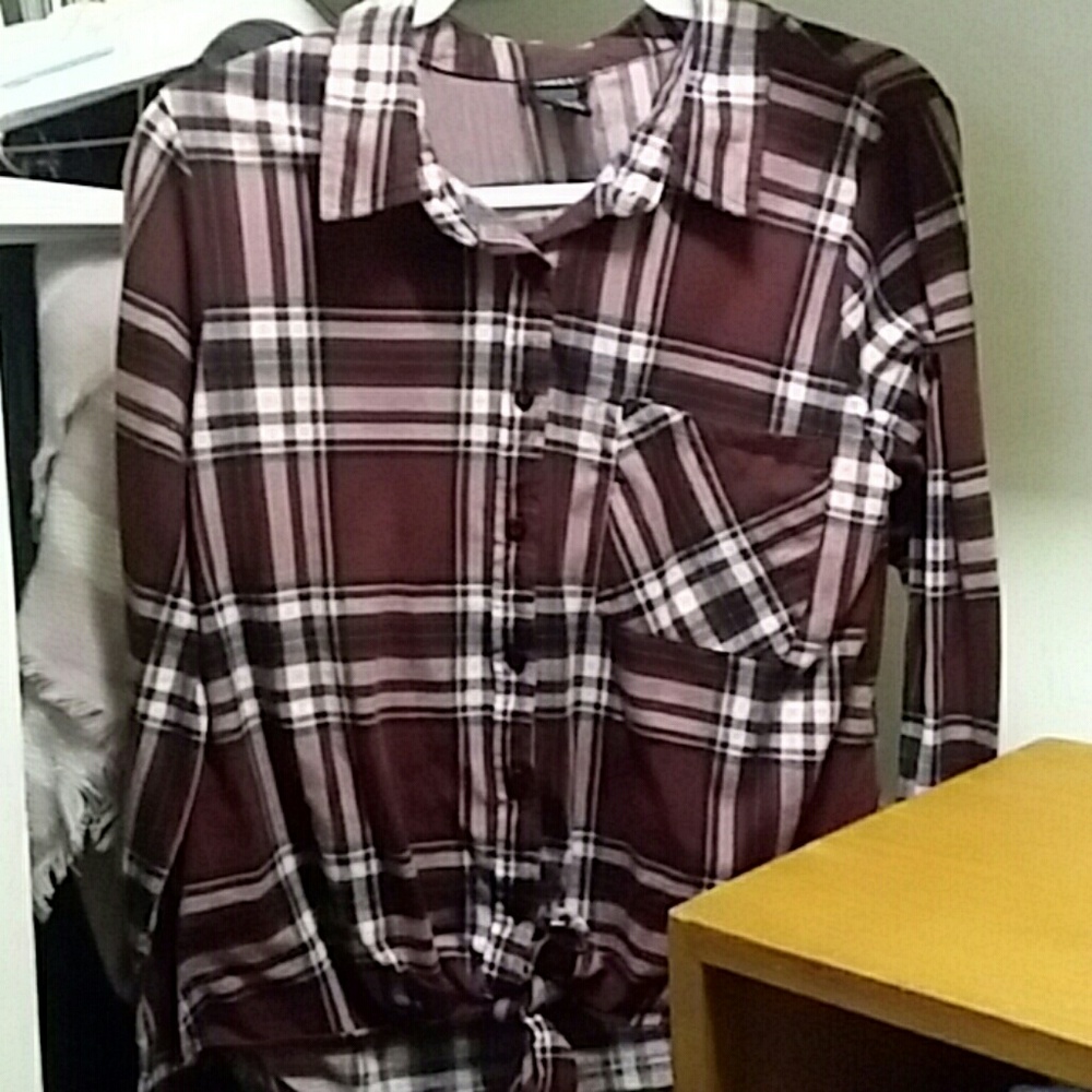 Cute cropped flannel